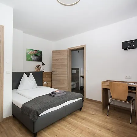 Heurigenstube Fam. Angerer سكانت غالين