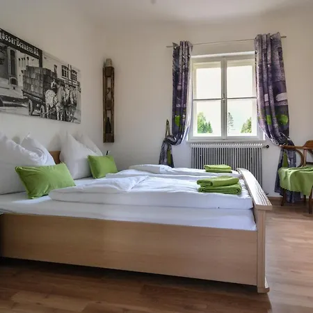 Heurigenstube Fam. Angerer *